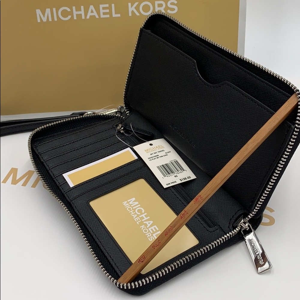 Michael Kors Jet Set Travel Phone Wallet Wristlet Black signature - Picture 10 of 16